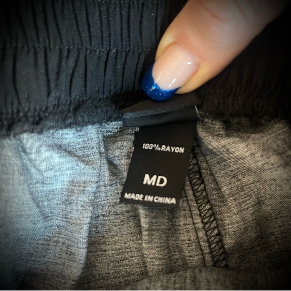 Hot Topic Pixar Coco movie shorts set floral print off shoulder M - Picture 10 of 11